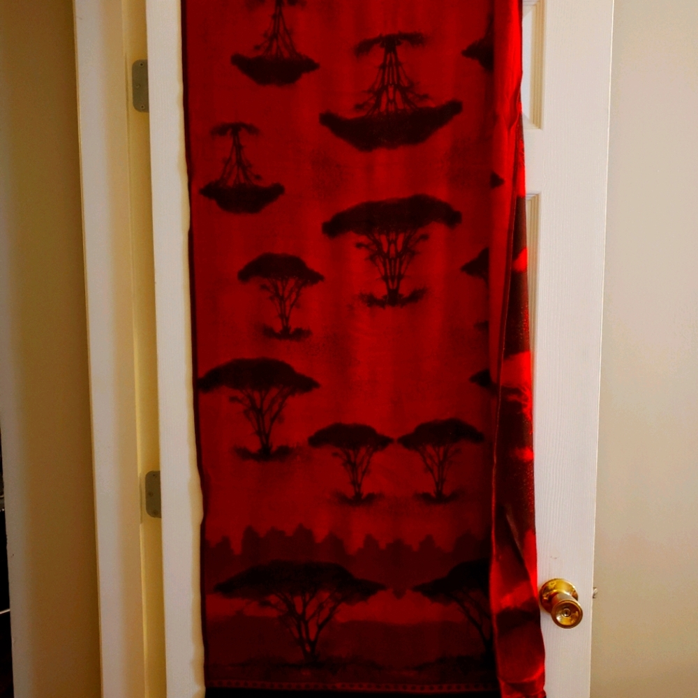 Red Tree Scarf